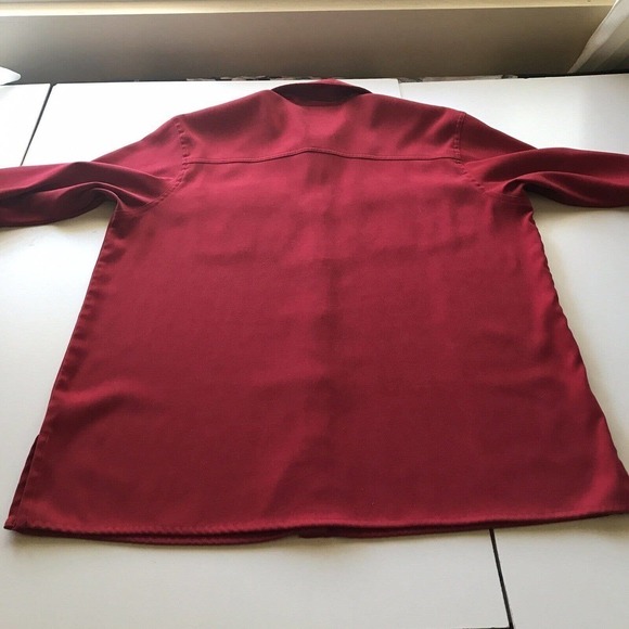 Real Clothes Saks Fifth Avenue SzL Red Button Down Long Sleeve Poly/Spandex - Picture 9 of 10
